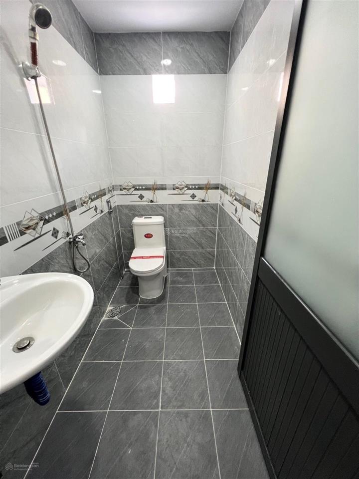 Hot, bán gấp nhà đẹp 2 tầng hương lộ 2 btân, 48m2, hẻm xe hơi quay đầu sát mặt tiền, nhỉnh 4 tỷ.