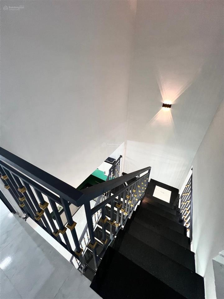 Hot, bán gấp nhà đẹp 2 tầng hương lộ 2 btân, 48m2, hẻm xe hơi quay đầu sát mặt tiền, nhỉnh 4 tỷ.