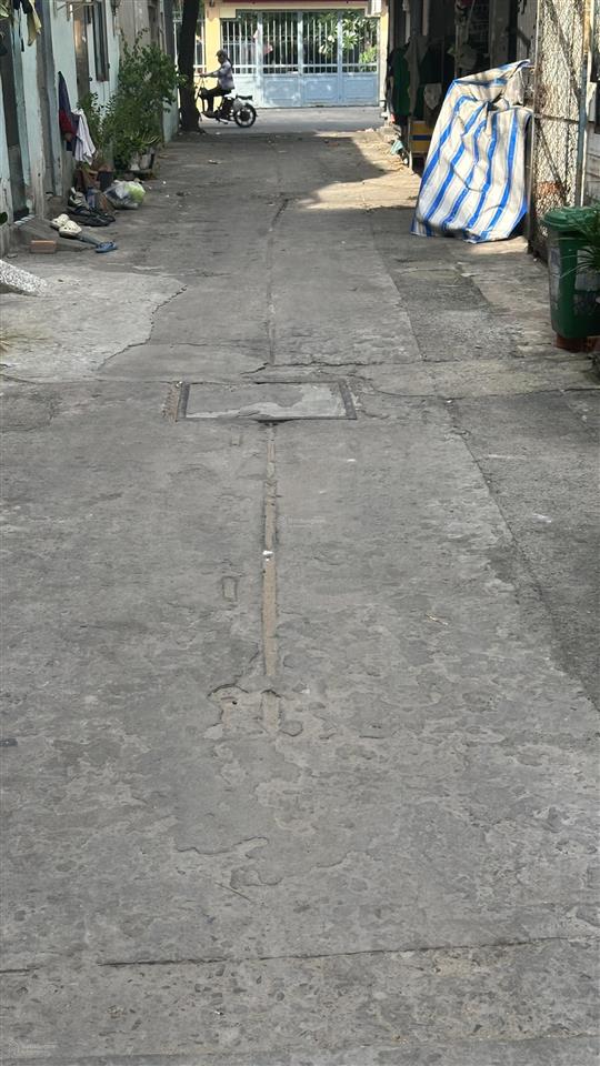 Hot, bán gấp nhà đẹp 2 tầng hương lộ 2 btân, 48m2, hẻm xe hơi quay đầu sát mặt tiền, nhỉnh 4 tỷ.