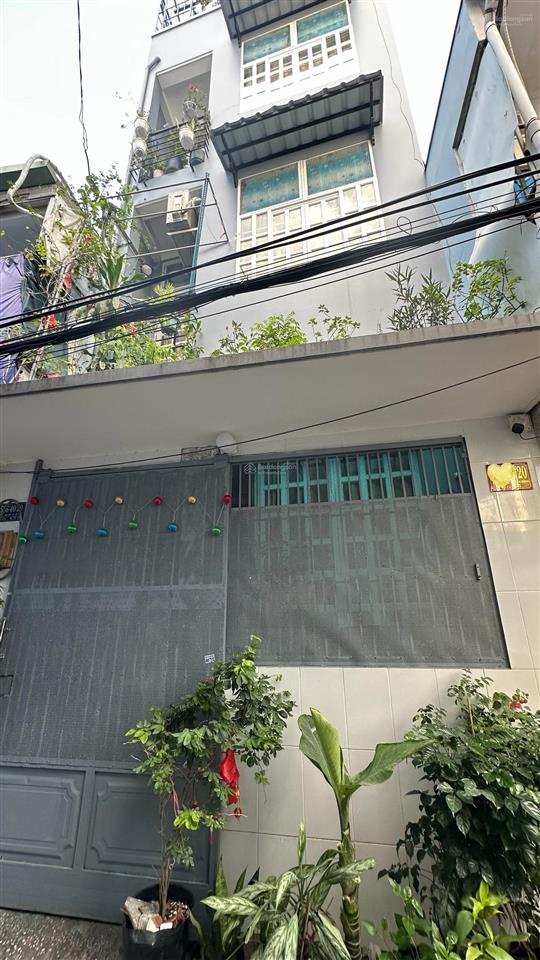 Hot, bán gấp nhà riêng 4 tầng mới đẹp âu cơ, tân bình, 38m2, hẻm 3m thông, nhỉnh 4 tỷ.