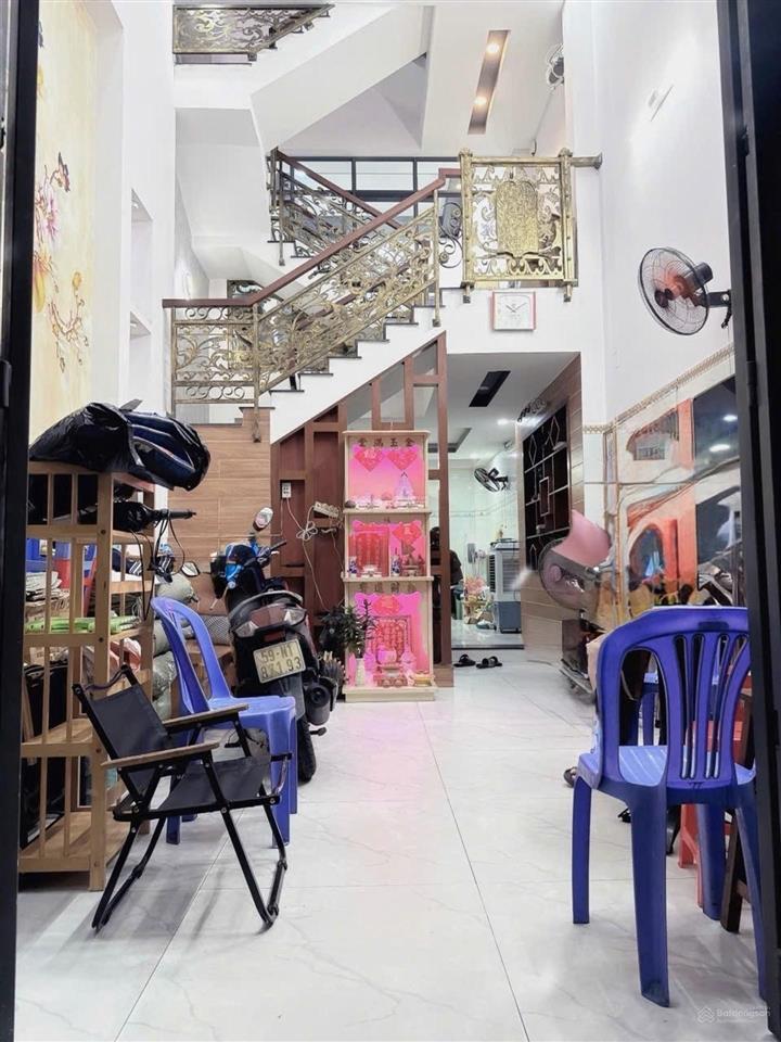 Hot, bán gấp nhà đẹp 5 tầng lê văn quới btân, 49m2, hẻm 6m xe hơi ngủ trong nhà, nhỉnh 6 tỷ xíu.