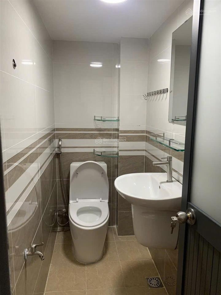 Hot, bán gấp nhà đẹp 2 tầng bình long btân, 49m2, cách mặt tiền 1 căn, chỉ nhỉnh 4 tỷ