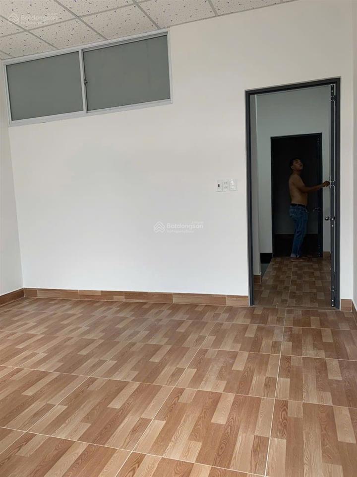 Hot, bán gấp nhà đẹp 2 tầng bình long btân, 49m2, cách mặt tiền 1 căn, chỉ nhỉnh 4 tỷ