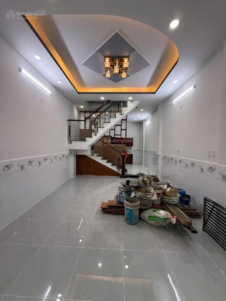 Hot, bán gấp nhà đẹp 3 tầng miếu bình đông, 45m2, hẻm xe hơi thông, 3 phòng ngủ, chỉ nhỉnh 4 tỷ.