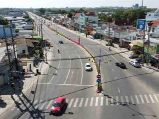 Bán nhà mặt tiền đường ql 13, gần chợ bến cát, phường mỹ phước, tx bến cát, 160m2. giá 5,5 tỷ