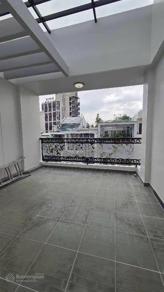 5 tầng btct  phan đăng lưu  phú nhuận  hẻm xe hơi  full nội thất  13.9tỷ