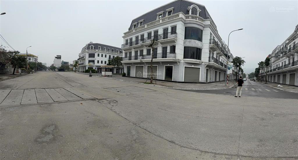 Bán căn góc shophouse vincom cẩm phả, giá tốt 7 tỷ, 127 m2, mặt tiền 16m, 4 tầng
