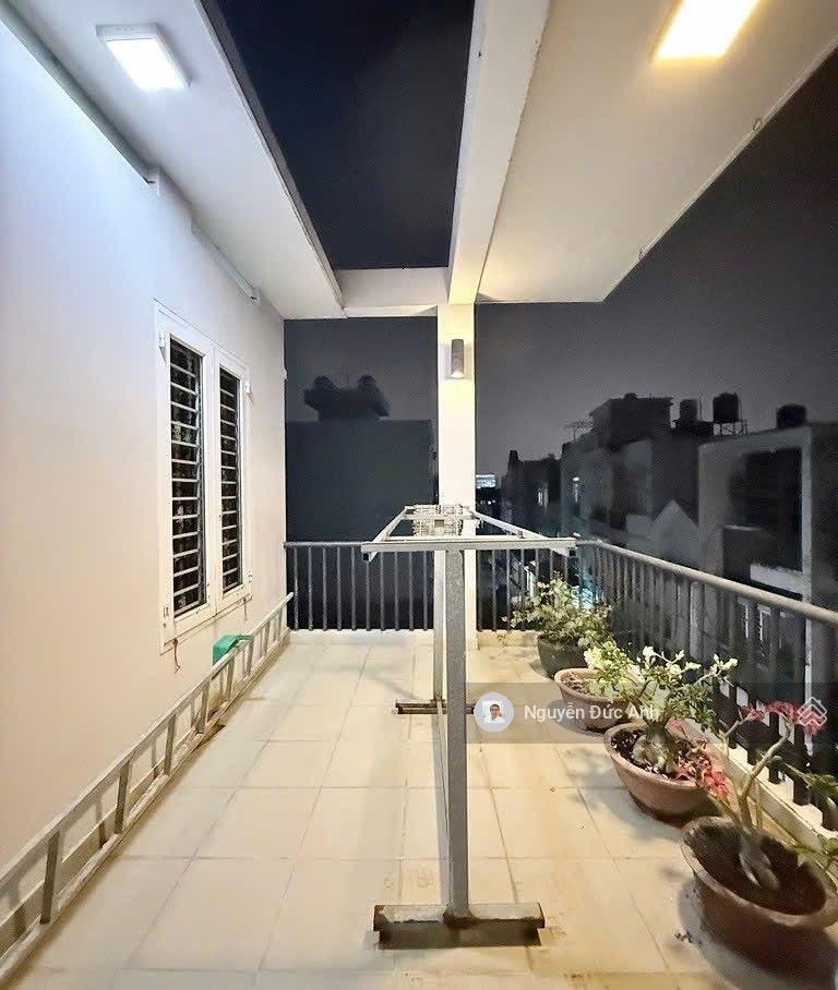 Bán đất 1/ ngắn đường xe tải thông, sẵn nhà shr vuông đẹp, ngang tới 7m, chủ xây đúc cứng cáp 3tầng