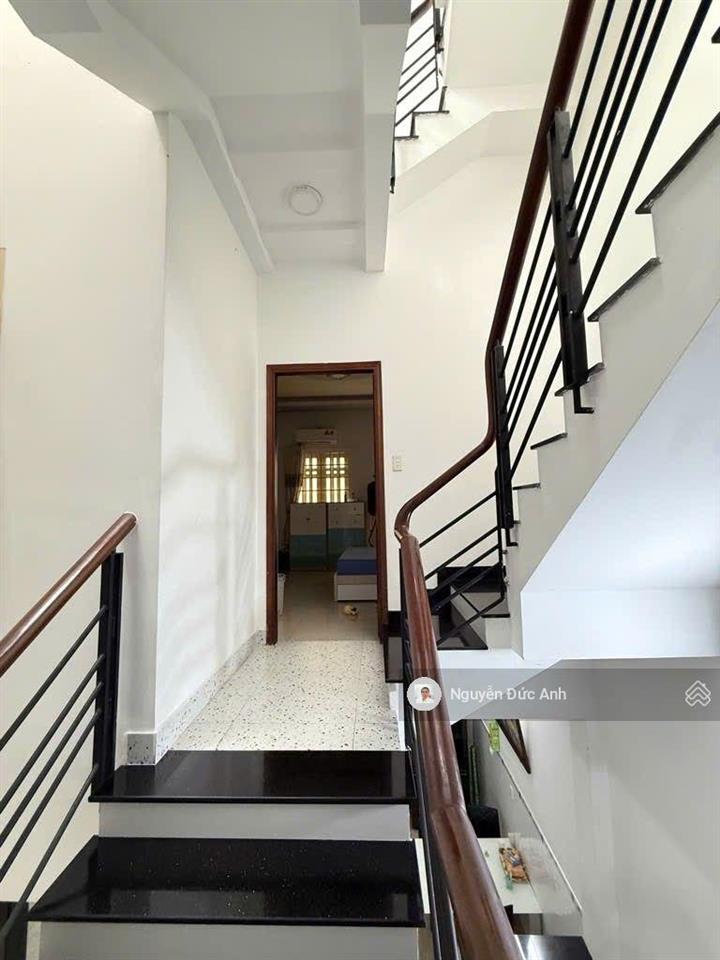 Bán nhà gò vấp 9 tỷ ở ngay  hxh 6m  4.5mx17m(hiếm)  4 tầng 4pn  shr vuông a4  gần cv làng hoa