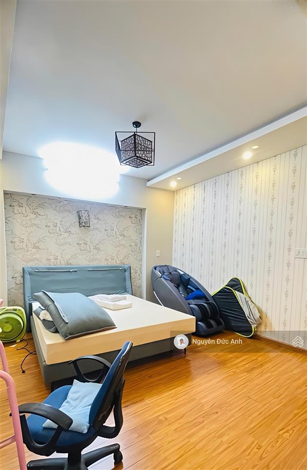 Ngộp gấp! bán nhà 4tầng hxh 6m khu quang trung  cv làng hoa 4.8x17m phân lô 1sẹc đẹp chỉ 9.x tỷ tl
