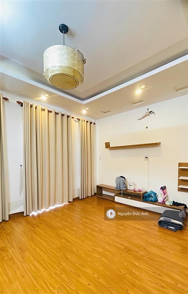 Ngộp gấp! bán nhà 4tầng hxh 6m khu quang trung  cv làng hoa 4.8x17m phân lô 1sẹc đẹp chỉ 9.x tỷ tl