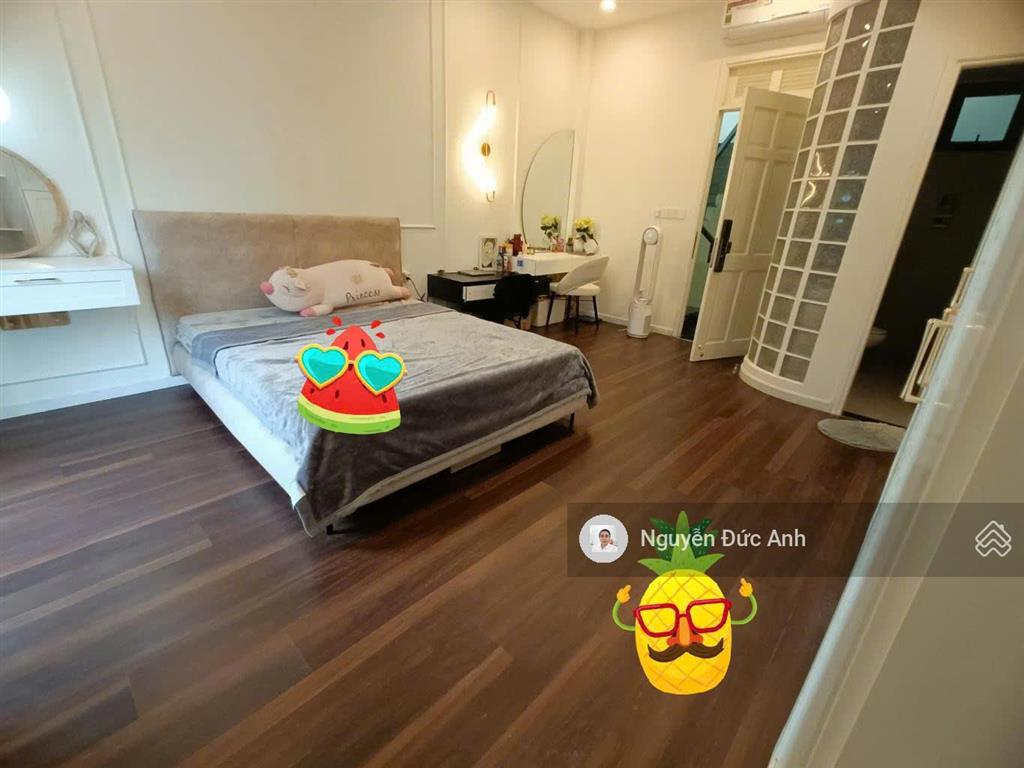 Bán nhà 77m2(4.5*17) chủ xây thiết kế sang trọng 4tầng 4pn 5wc nội thất xịn, gần emart phan huy ích