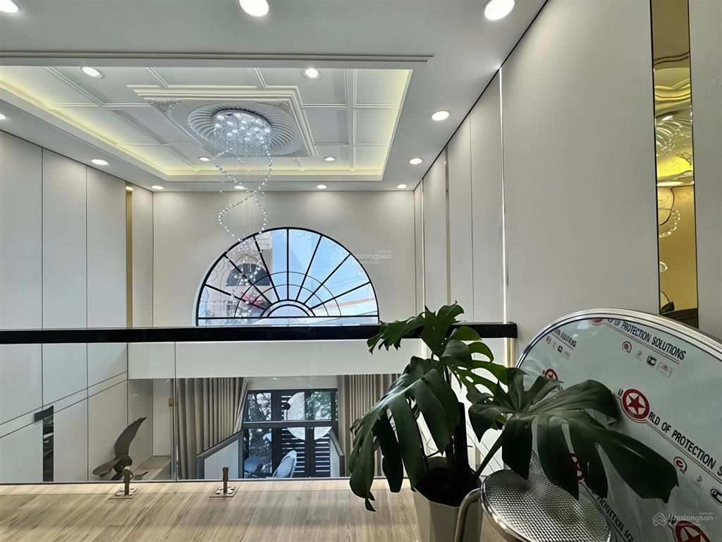 Bán nhà mới hxh gò vấp, chủ xây ở rất kỹ 5 tầng ô tô ngủ nhà khu phân lô 4.5x15.5m gần emart gò vấp