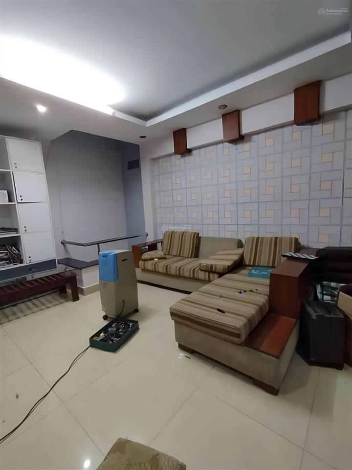 Bán nhà chính chủ xây ở cứng cáp 5 tầng gara ôtô, hẻm xe tải thông bàn cờ, gần cv làng hoa gò vấp