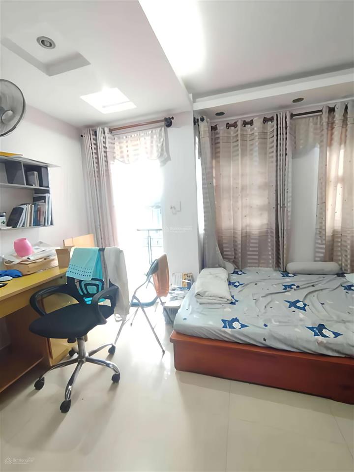 Bán nhà chính chủ xây ở cứng cáp 5 tầng gara ôtô, hẻm xe tải thông bàn cờ, gần cv làng hoa gò vấp