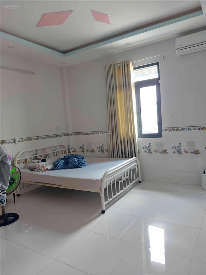 Bán nhà chính chủ xây ở 4 tầng đúc cứng cáp, hẻm xe hơi 1sẹc sát mặt đường, gần chợ phạm văn bạch