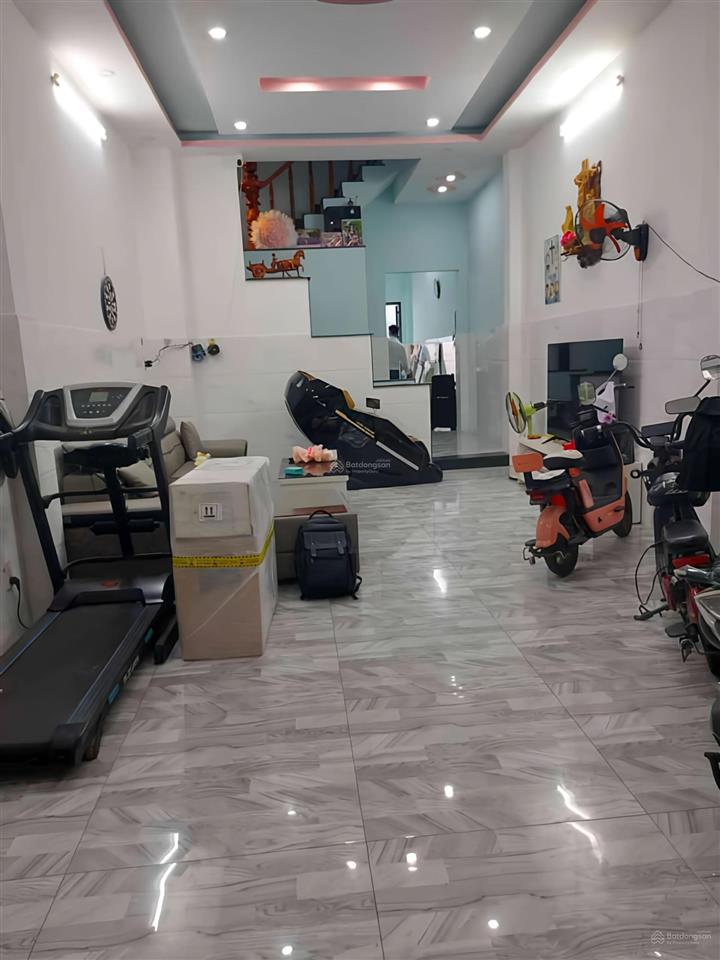 Bán nhà chính chủ xây ở 4 tầng đúc cứng cáp, hẻm xe hơi 1sẹc sát mặt đường, gần chợ phạm văn bạch
