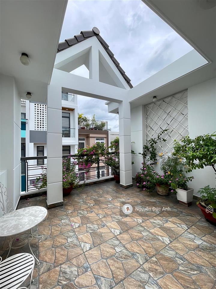 Hẻm xe tải gần nguyễn oanh  hà huy giáp, xe hơi ngủ nhà, chính chủ xây ở đúc 4tầng cứng cáp ở ngay
