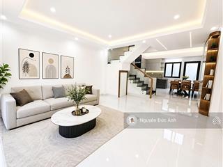Nguyễn oanh  lê đức thọ, khu phân lô hxh 1sẹc 1trục  nhà xây mới 5tầng 6pn 6wc + gara ôtô ngủ nhà