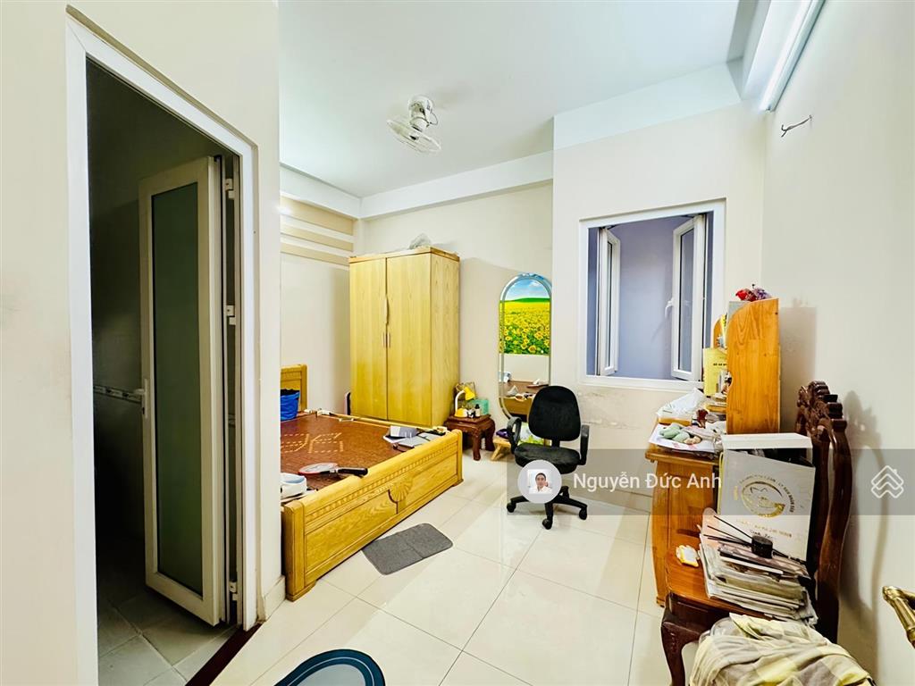 1 sẹc hẻm xe tải thông bàn cờ, nhà chủ xây đúc 5tầng gara ôtô ngủ nhà, gần sân bay ga t3  sân golf