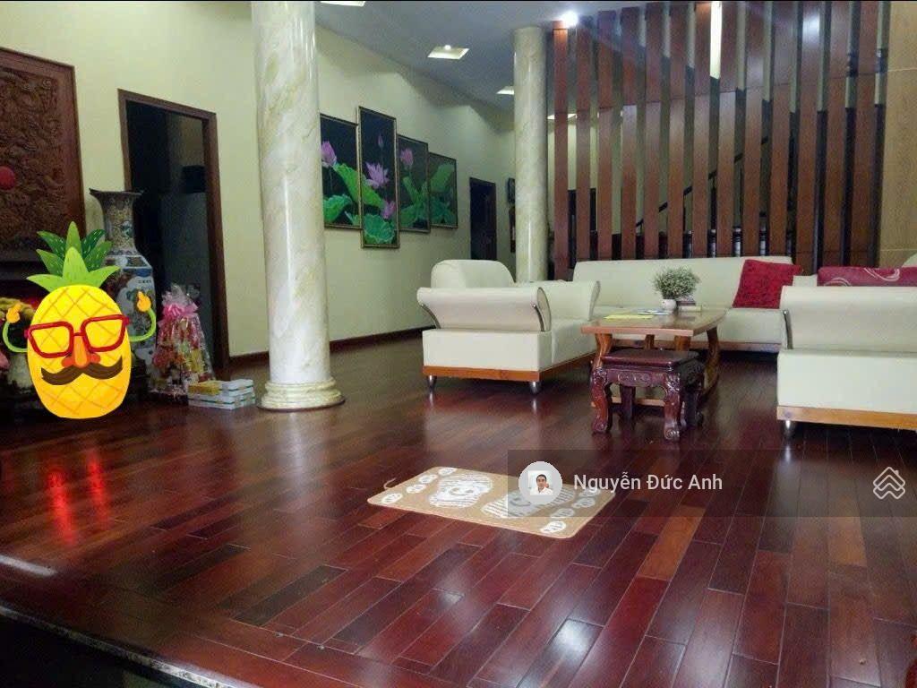Biệt thự 300m2 mặt tiền đường 10m ngay ngã tư ga, nhà shr đẹp chính chủ, tiềm năng ở kd đầu tư chdv