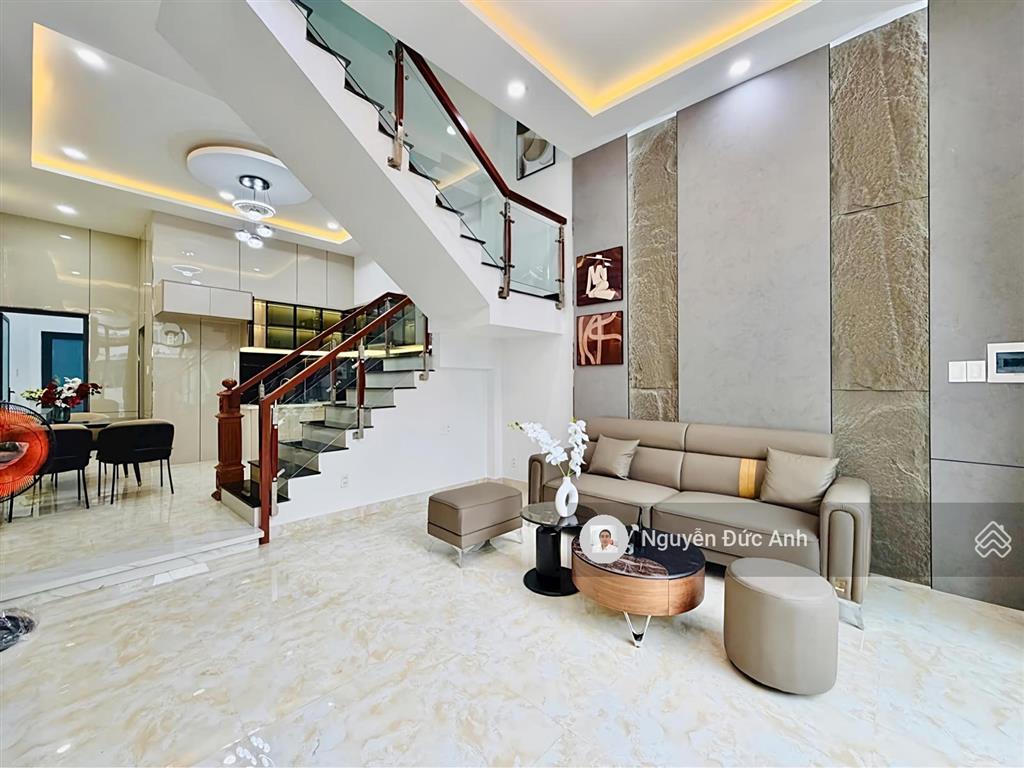Shr (4.5*17m) nhà mới rộng thoáng với 78m2, 4pn, có phòng ngủ tầng trệt, full nội thất mới, ở ngay