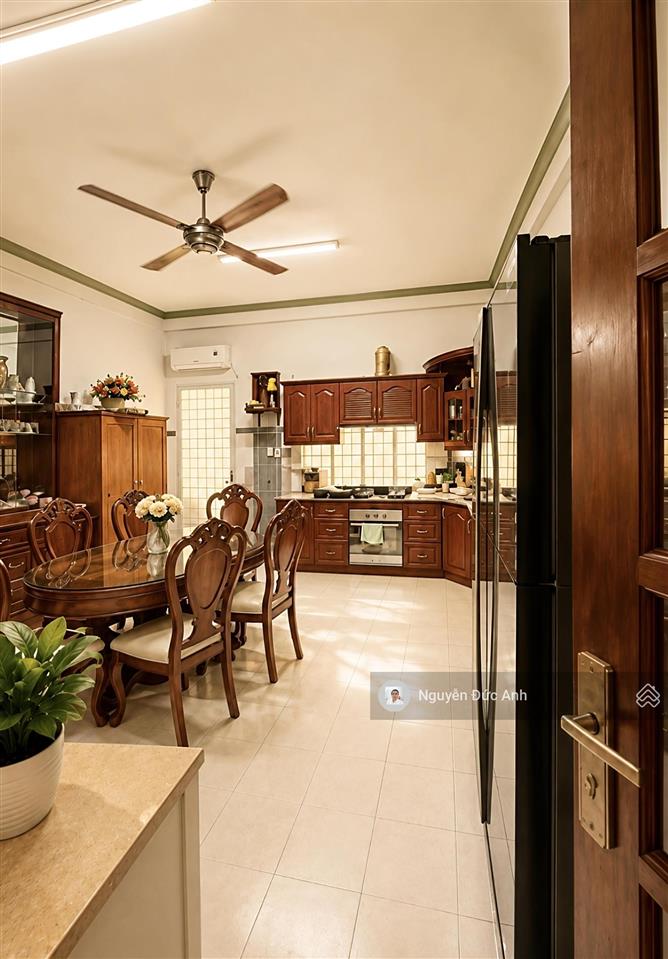 Nhà đẹp phân khúc 9  12tỷ shr (5m*17m) vuông vức đúc 3tầng 3pn 4wc hẻm ôtô thông khu trung tâm vip