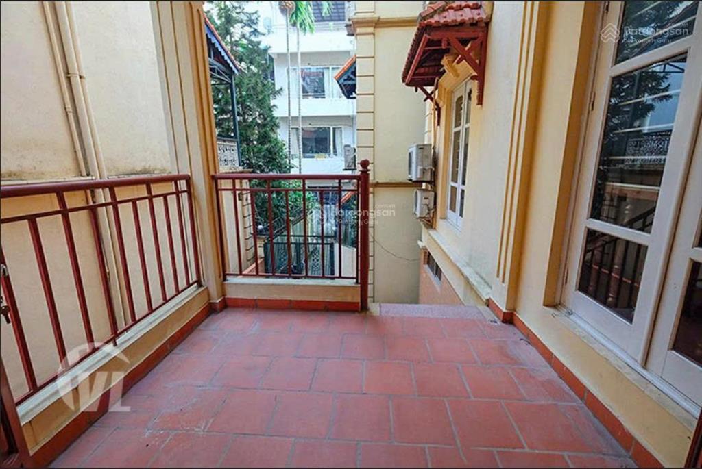 Nhà đẹp 4 pn + 1 kho gần somerset west point & xuân diệu cho thuê