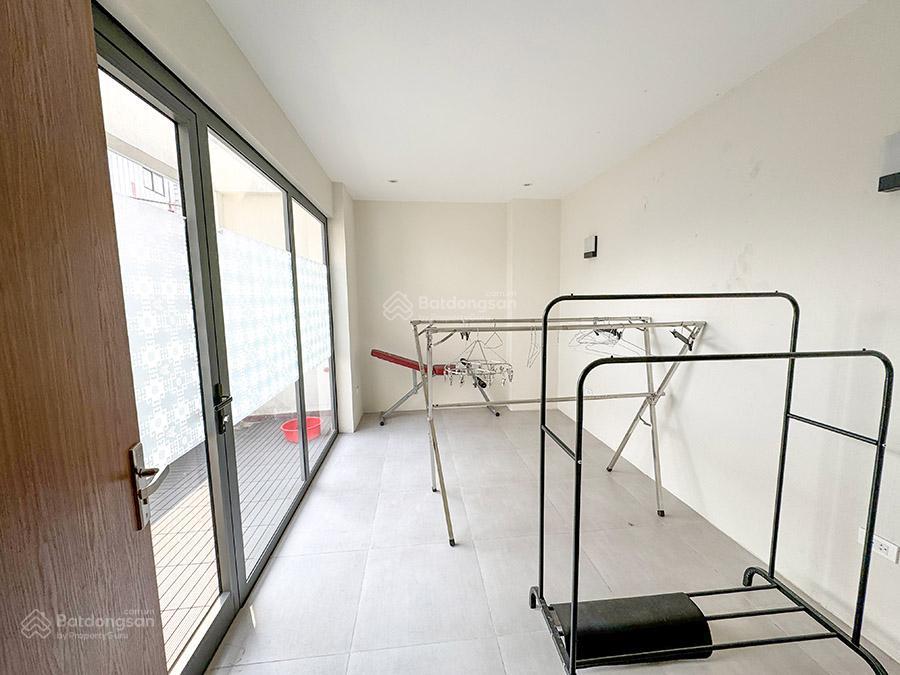 Cho thuê nhà riêng 4pn tại đặng thai mai, tây hồ