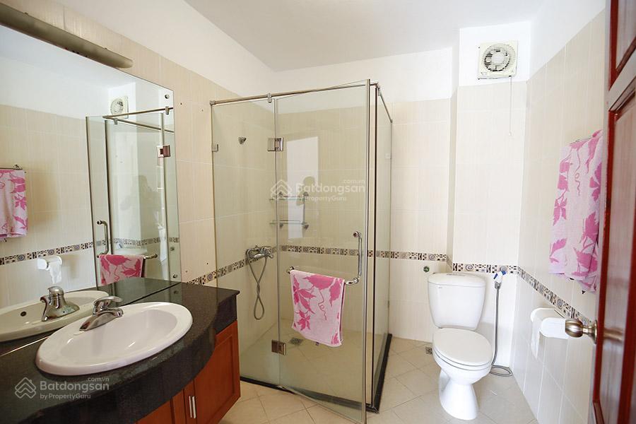 Cho thuê nhà riêng 4 pn có bể bơi tại tô ngọc vân, tây hồ