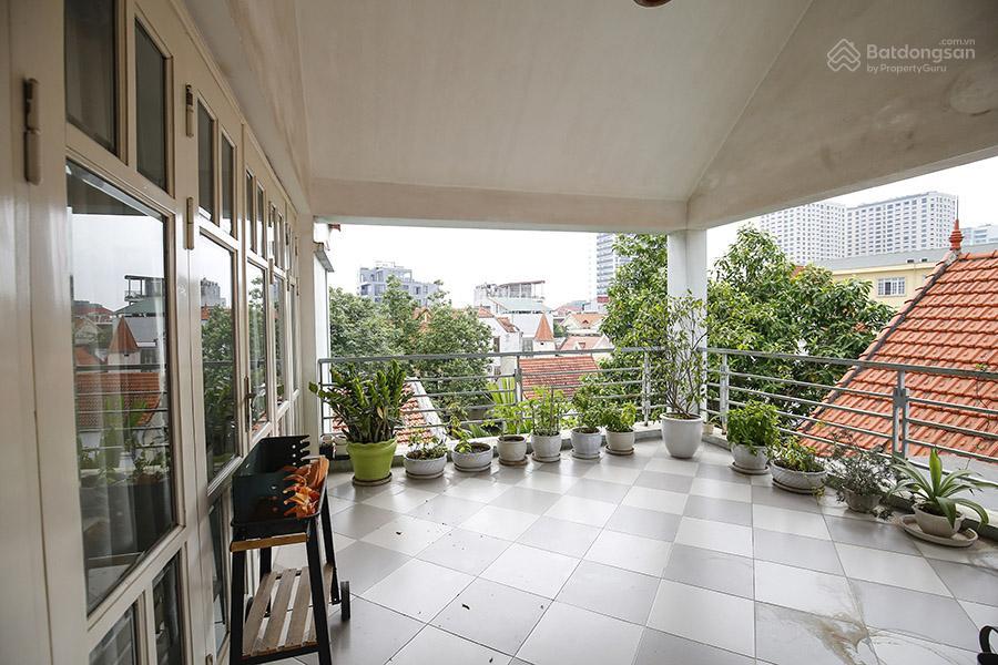 Cho thuê nhà riêng 4 pn có bể bơi tại tô ngọc vân, tây hồ
