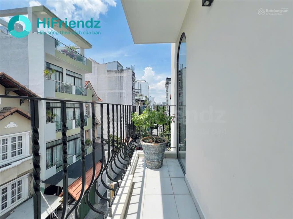 Trống lại căn hộ  studio ban công, thoáng mát tại thảo điền
