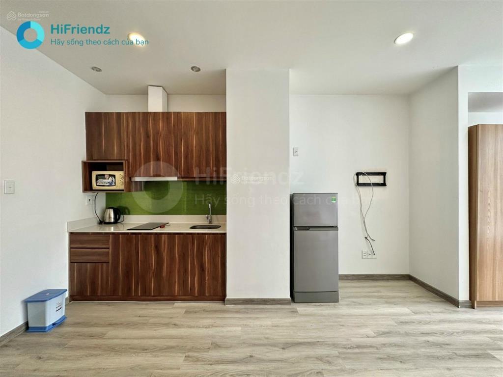 Trống lại chdv cửa sổ lớn tại thảo điền, quận 2