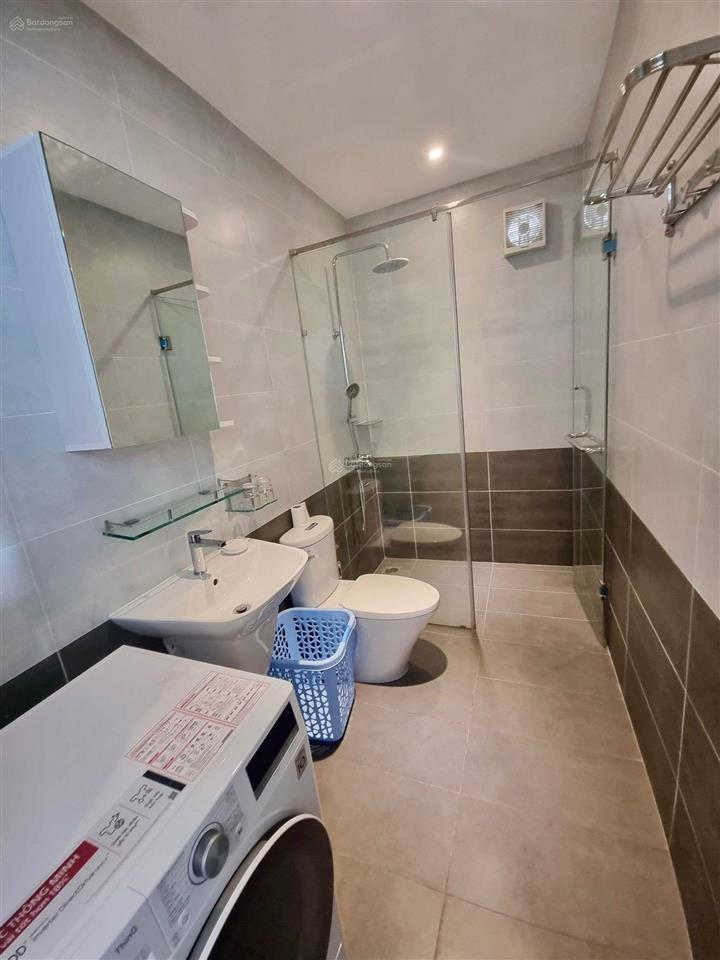 Q2  trống lại căn hộ 2pn  2wc diện tích lớn  ban công thoáng mát gần cầu sài gòn, quận 2