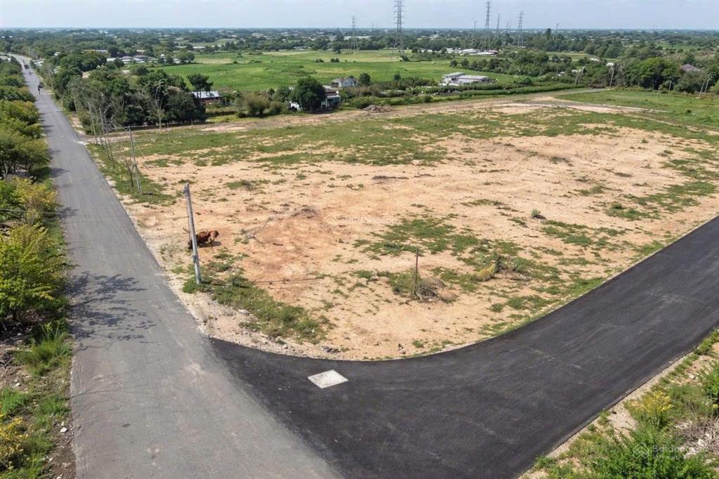 Còn 1 lô duy nhất đất vườn nở hậu 900m2 giá chỉ 2 tỷ củ chi