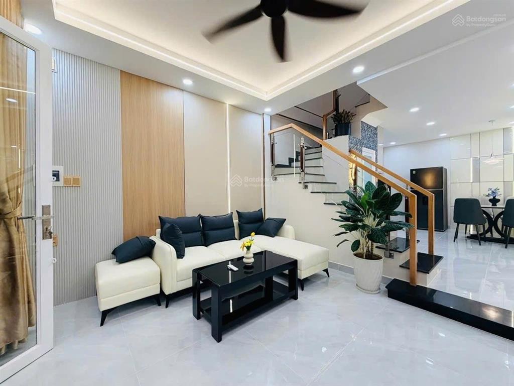 Nhà đẹp 50m2 nhỉnh 5 tỷ ngay nguyễn văn lượng gò vấp