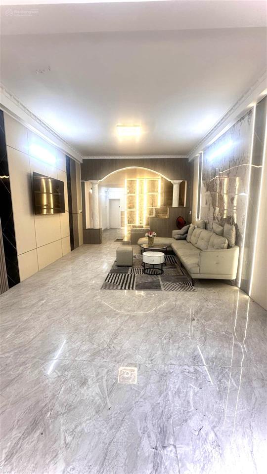 Nhà đẹp 56m2 nhỉnh 5 tỷ hẻm xe hơi sát bên gò vấp