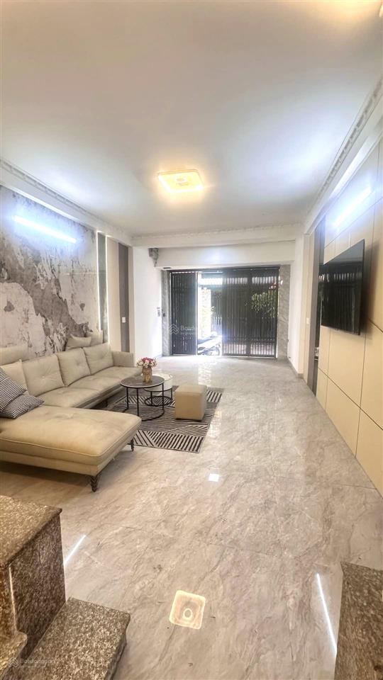Nhà đẹp 56m2 nhỉnh 5 tỷ hẻm xe hơi sát bên gò vấp