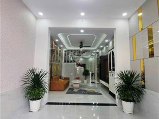 Nhà đẹp kiên cố hẻm xe hơi ngay công viên gần hiệp thành city