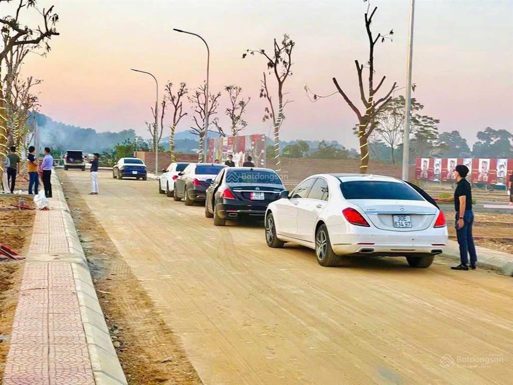 Bán đất sát khu tđc vai réo, phú cát, hòa lạc. sát ql 21, metro, đhqg, dân cư đông đúc