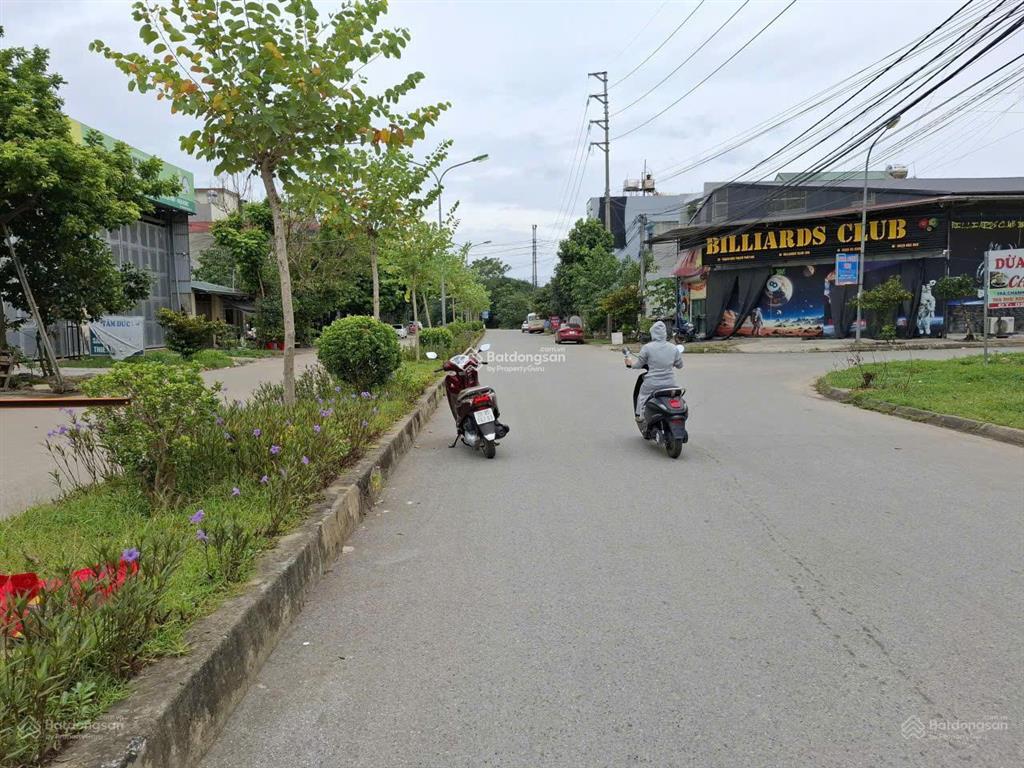 Lô đất sát quốc lộ 21, gần metro, đhqg, lõi đô thị, sẵn sổ, dân cư đông đúc,