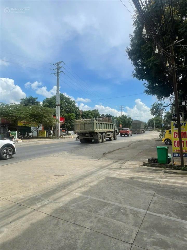 Đất hơn 2 tỷ  hàng hiếm hòa lạc còn sót lại  sát ql21a  metro  dân cư đông đúc