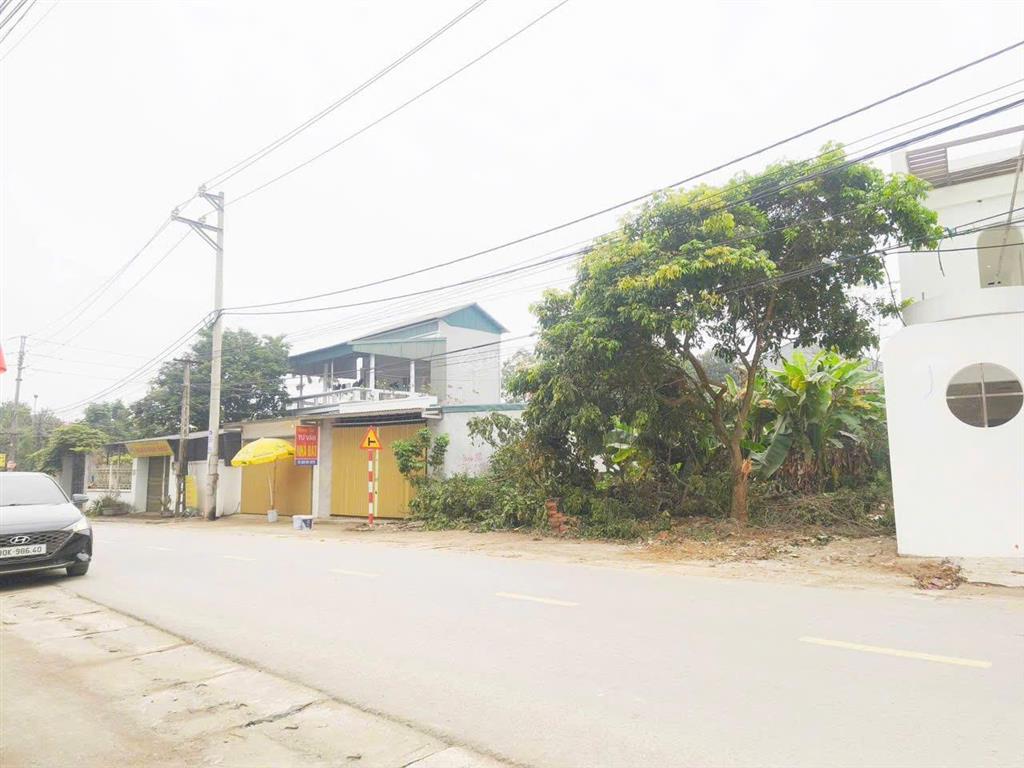 Hiếm! nhỉnh 3 tỷ có ngay lô đất view hồ tại thôn 6 hòa lạc đẹp như mơ, sát đhqg,fpt.  0372 231 ***
