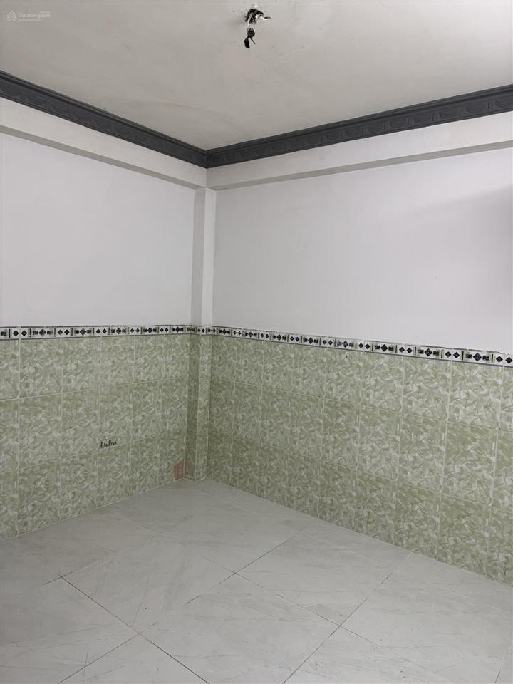 Cho nữ thuê nhà trọ tại 240/38 đường cách mạng tháng tám, quận 10, 3 triệu, 10 m2