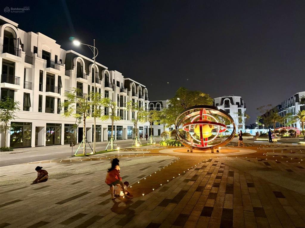 Bán nhanh suất ngoại giao 67,5m² xây 4 tầng gần công viên giá chỉ 4,8 tỷ thanh toán 50% nhận nhà