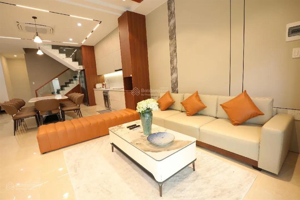 Villa hồ bơi lô góc 2 mặt tiền siêu hiếm khu nam việt á đà nẵng. doanh thu 150tr/ th