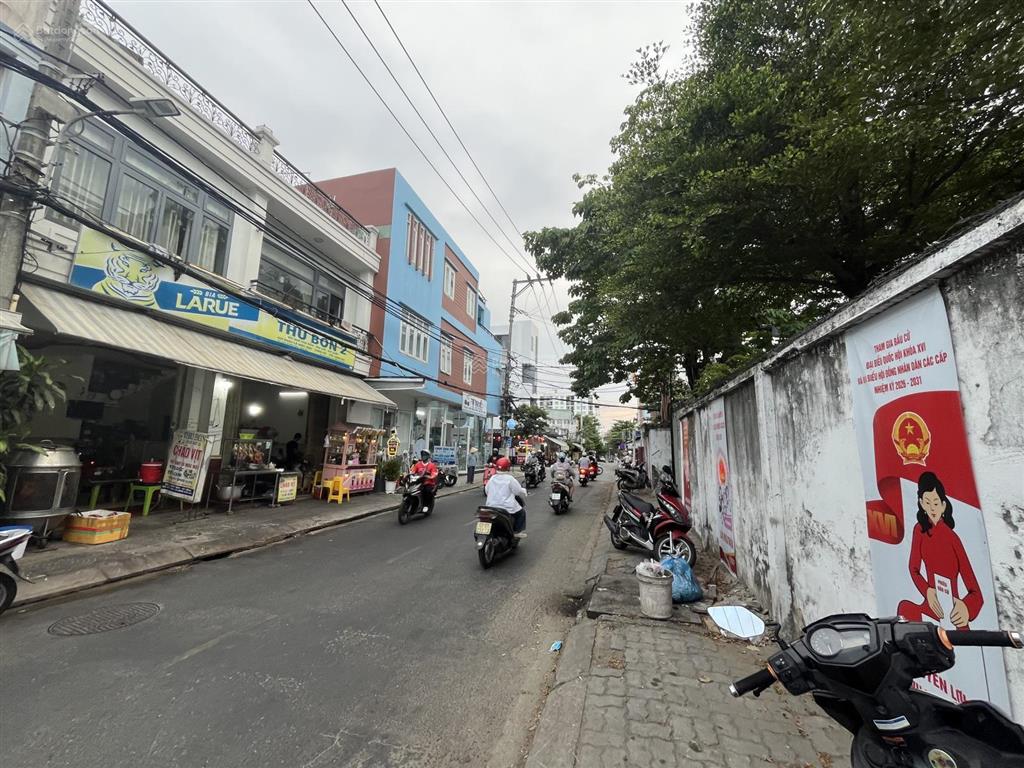 Mặt tiền lê hữu trác ngang cực hiếm gần 12m, sổ đẹp vuông vức hiện tại đang cho thuê kinh doanh.