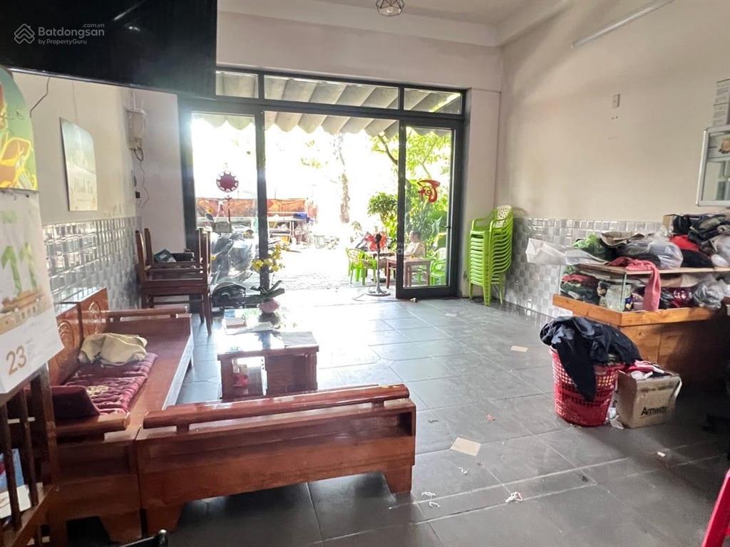 Giảm tiếp 600tr bán nhanh nhà 2 tầng đối diện công viên trung tâm hải châu. giá cực tốt