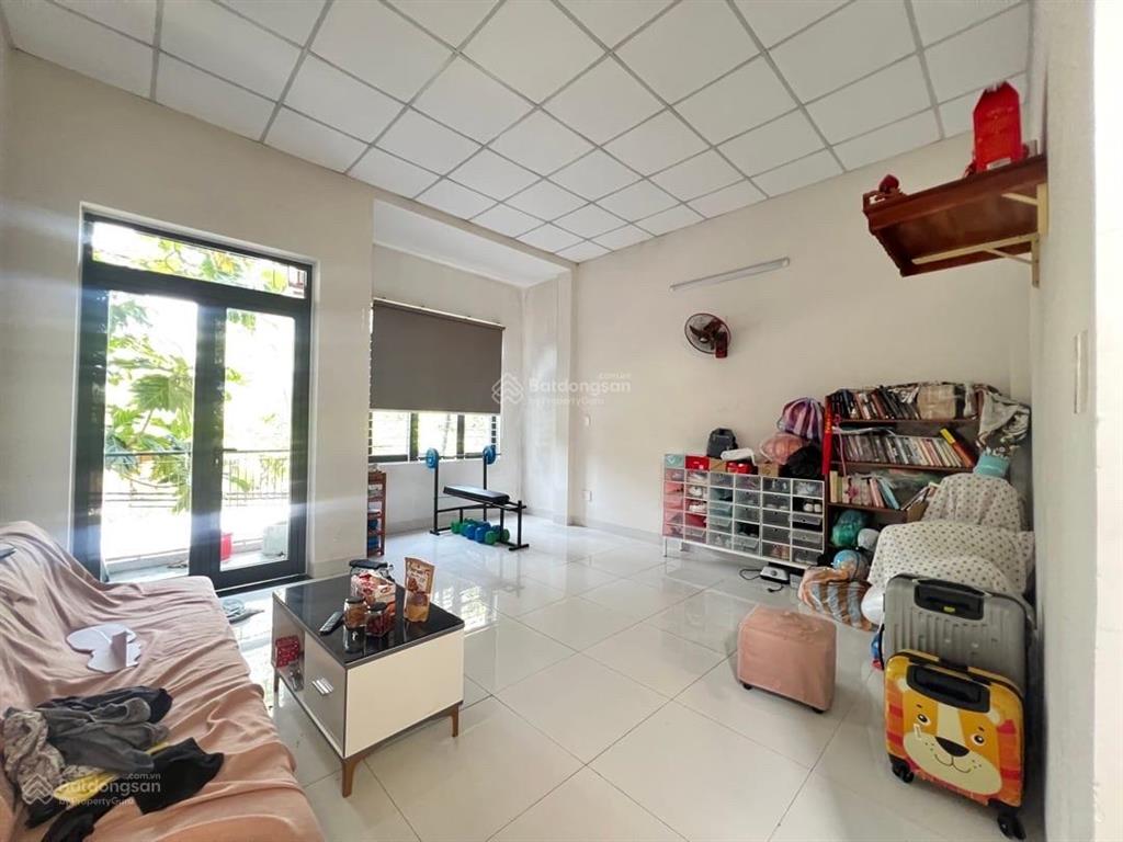 Giảm tiếp 600tr bán nhanh nhà 2 tầng đối diện công viên trung tâm hải châu. giá cực tốt