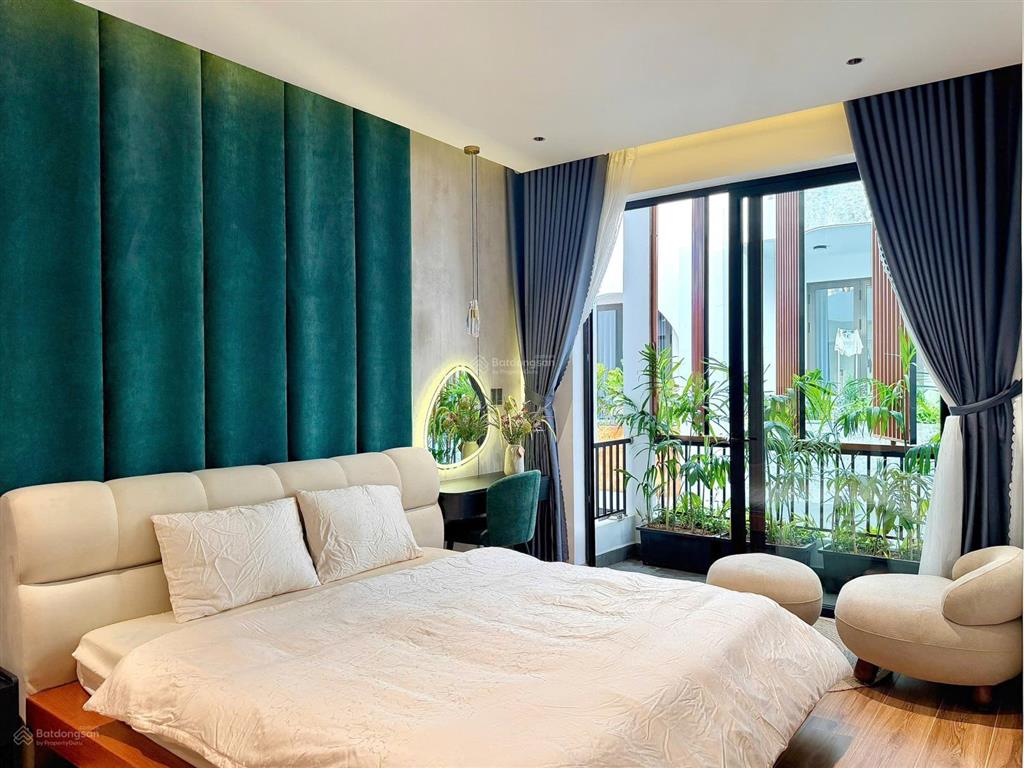 Cho thuê nhà 3,5 tầng mới tinh view biển nguyễn tất thành bãi tắm trước mặt.  sớm có ưu đãi